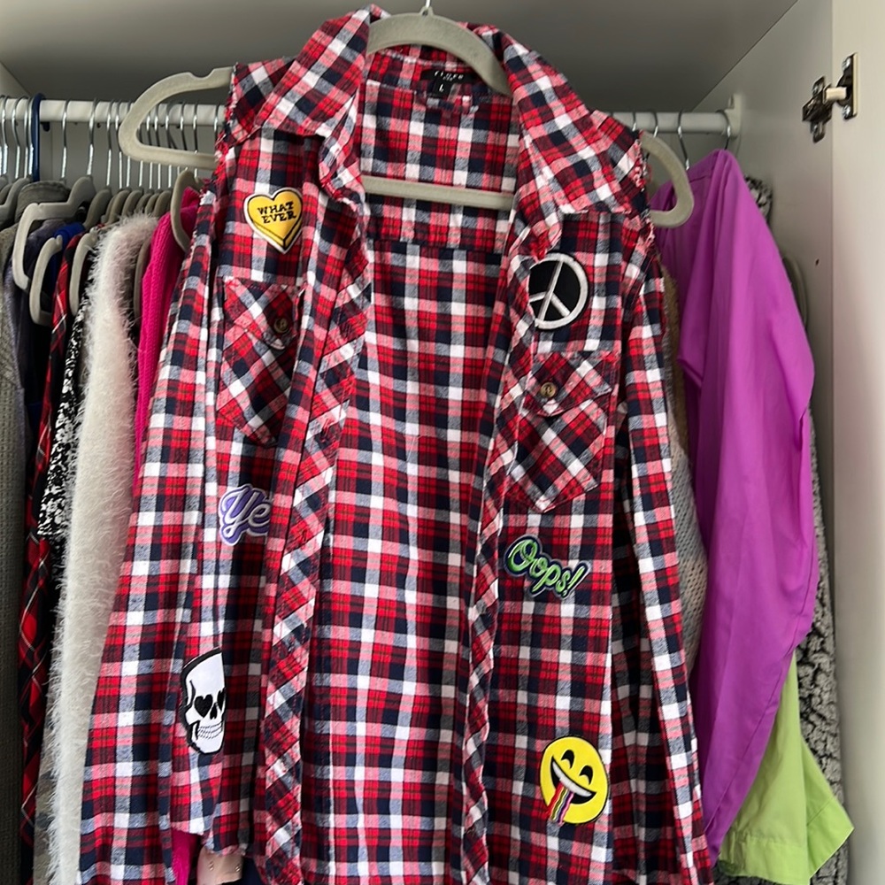 Super trendy flannel button down